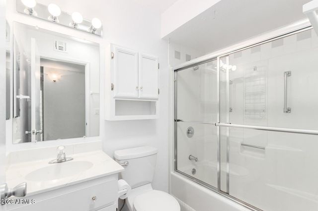 5252 W LUPINE Avenue, Glendale, AZ 85304