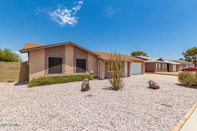 5252 W LUPINE Avenue, Glendale, AZ 85304