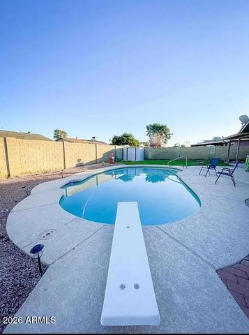 5252 W LUPINE Avenue, Glendale, AZ 85304