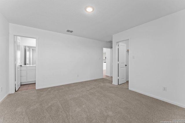 137 Alameda Dr, Fredericksburg, TX 78624