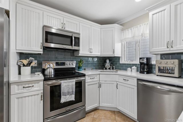 3013 Mitchell Road, Westhampton Beach, NY 11978