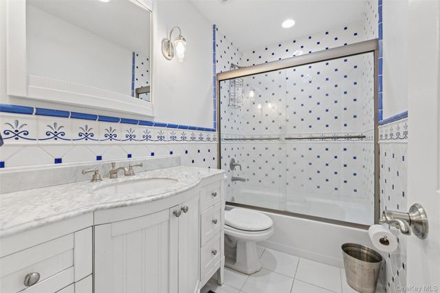3013 Mitchell Road, Westhampton Beach, NY 11978
