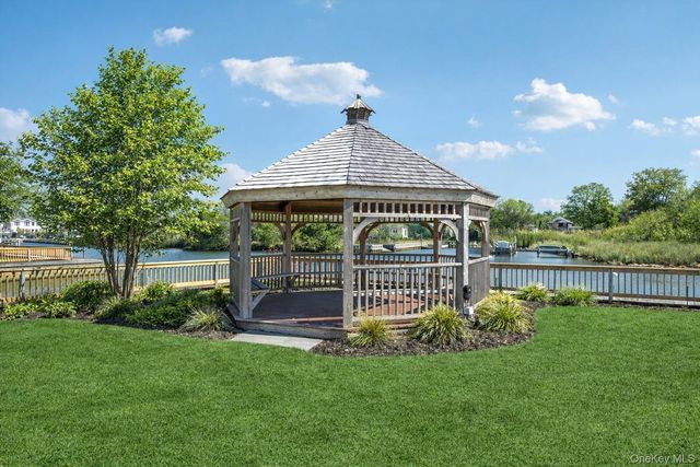 3013 Mitchell Road, Westhampton Beach, NY 11978