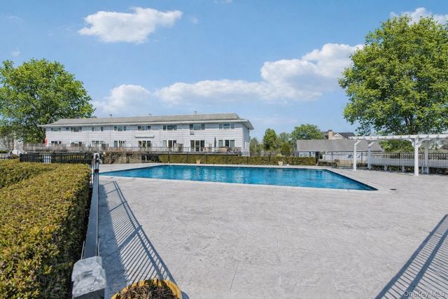3013 Mitchell Road, Westhampton Beach, NY 11978