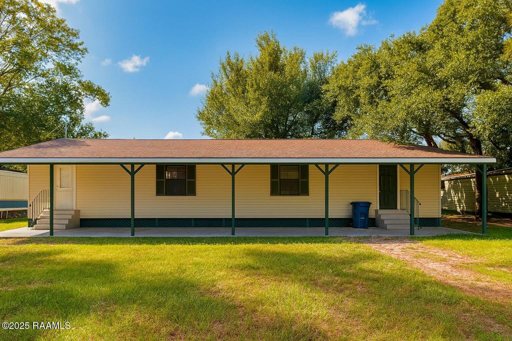 104 Blanche Street B, Scott, LA 70583