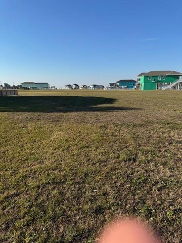18604 Warrior Road, Galveston, TX 77554