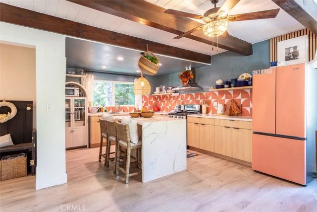 220 Oak Dr., Lake Arrowhead, CA 92352