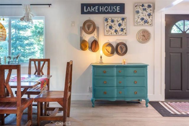 220 Oak Dr., Lake Arrowhead, CA 92352