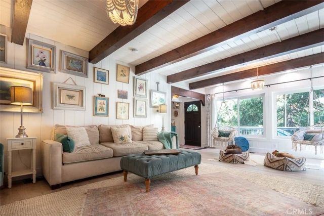 220 Oak Dr., Lake Arrowhead, CA 92352
