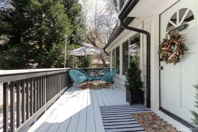 220 Oak Dr., Lake Arrowhead, CA 92352