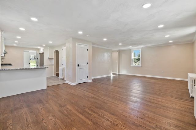 5154 N Pioneer Rd, Hampton, PA 15044