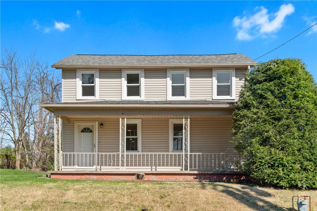 5154 N Pioneer Rd, Hampton, PA 15044