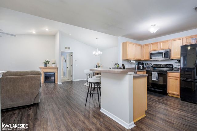 51560 Stern Lane, Chesterfield Twp, MI 48051