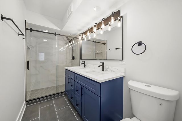 820 Oakton Street 3A, Evanston, IL 60202