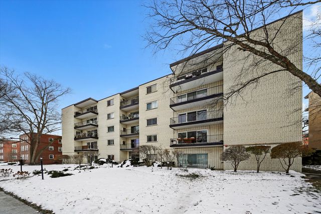 820 Oakton Street 3A, Evanston, IL 60202