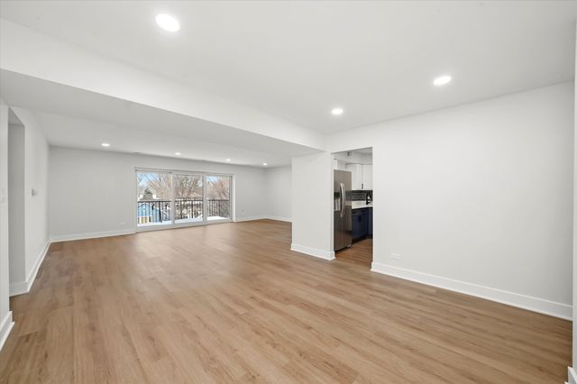 820 Oakton Street 3A, Evanston, IL 60202