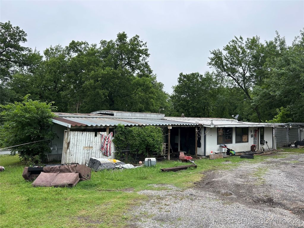 68383 S 318 Road, Wagoner, OK 74467