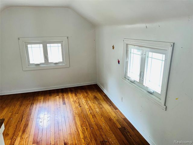 18515 Salem Street, Detroit, MI 48219