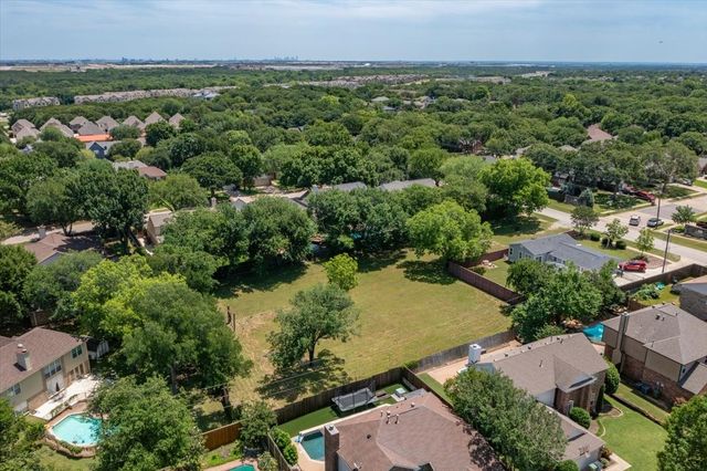 1000 Hughes Road, Grapevine, TX 76051