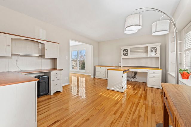 1460 Lancaster Lane, Algonquin, IL 60102