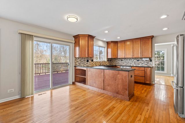 1460 Lancaster Lane, Algonquin, IL 60102