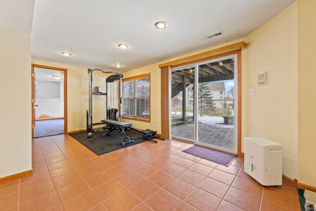 1460 Lancaster Lane, Algonquin, IL 60102