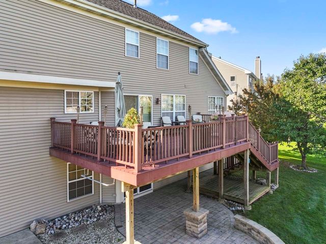 1460 Lancaster Lane, Algonquin, IL 60102