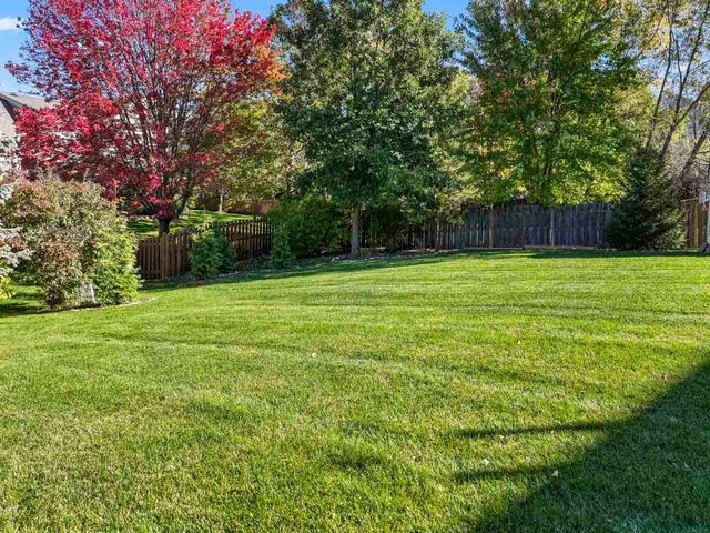 1460 Lancaster Lane, Algonquin, IL 60102