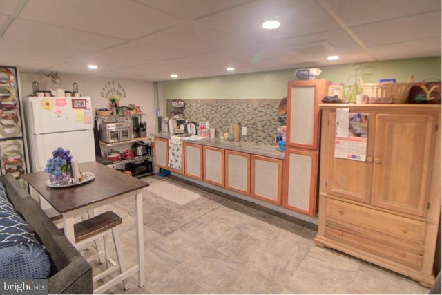 1921 LINCOLN AVE, Baltimore, MD 21227