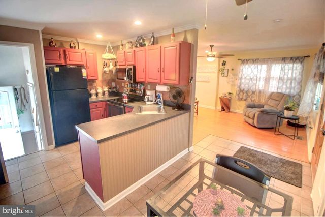1921 LINCOLN AVE, Baltimore, MD 21227