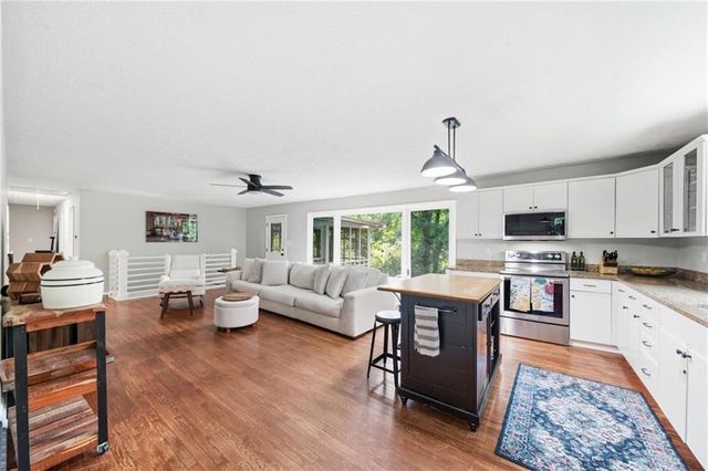 2071 Luxuria Court, Tucker, GA 30084