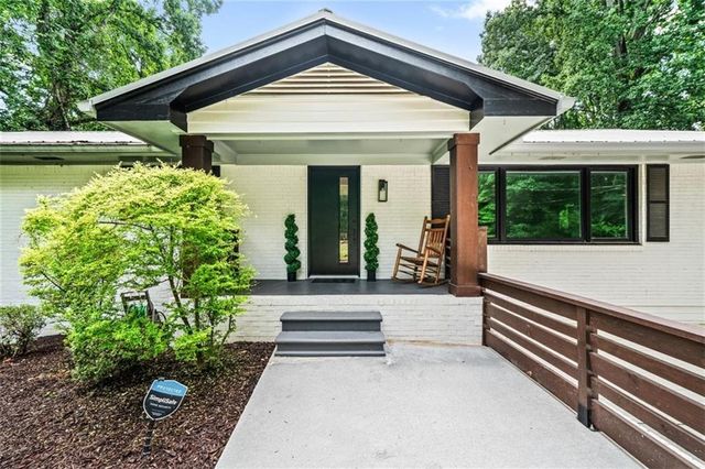 2071 Luxuria Court, Tucker, GA 30084