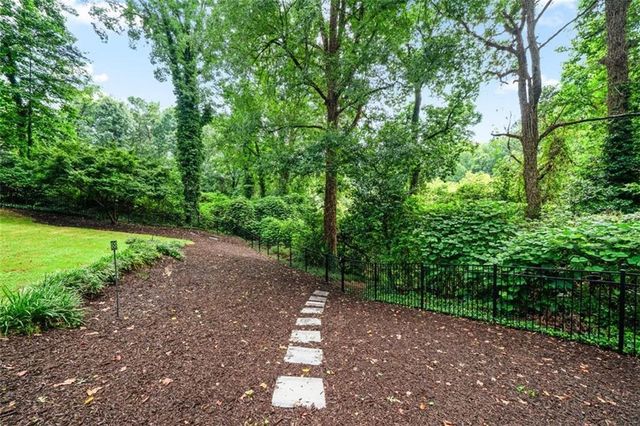 2071 Luxuria Court, Tucker, GA 30084