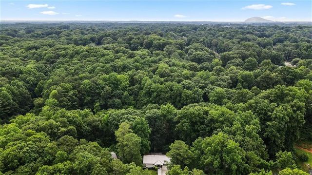 2071 Luxuria Court, Tucker, GA 30084
