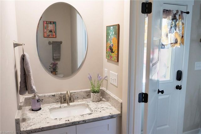 123 Hilton Drive, Winston-salem, NC 27127