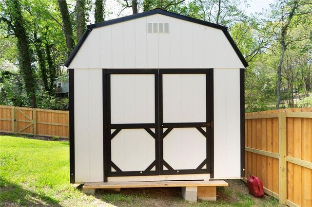 123 Hilton Drive, Winston-salem, NC 27127