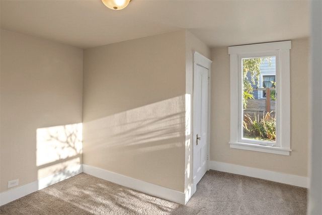 2861 NW 60th Street, Seattle, WA 98107