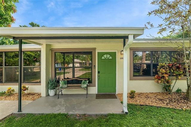 1370 4th Court, Vero Beach, FL 32960