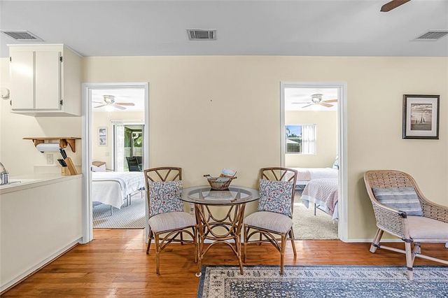 1370 4th Court, Vero Beach, FL 32960