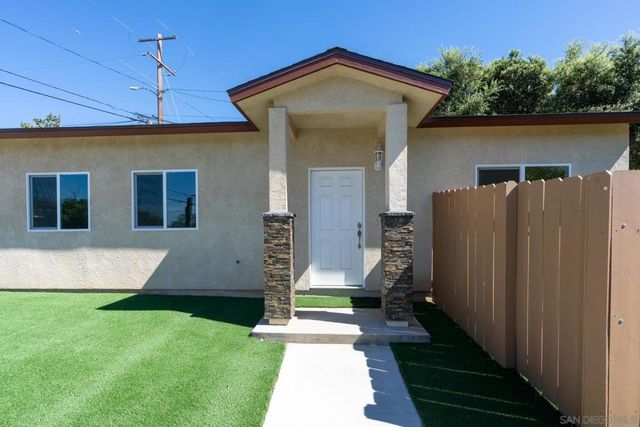 12325 12327 Lemoncrest Drive, Lakeside, CA 92040