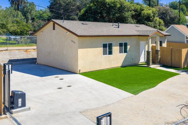 12325 12327 Lemoncrest Drive, Lakeside, CA 92040