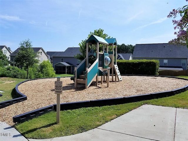 247 Cypress Hill Lane, Holly Springs, NC 27540