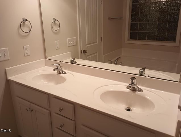 247 Cypress Hill Lane, Holly Springs, NC 27540