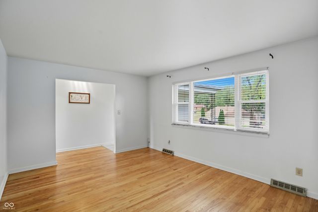 4950 Walker Street, Greenwood, IN 46143