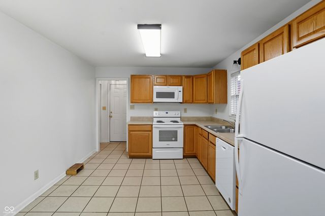 4950 Walker Street, Greenwood, IN 46143