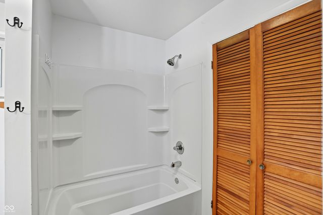 4950 Walker Street, Greenwood, IN 46143