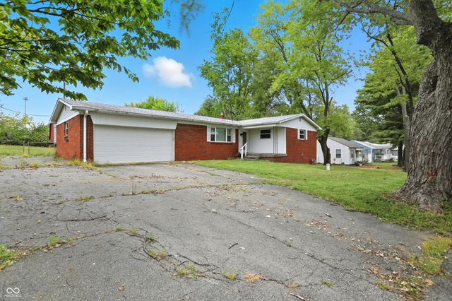 4950 Walker Street, Greenwood, IN 46143