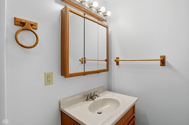 4950 Walker Street, Greenwood, IN 46143