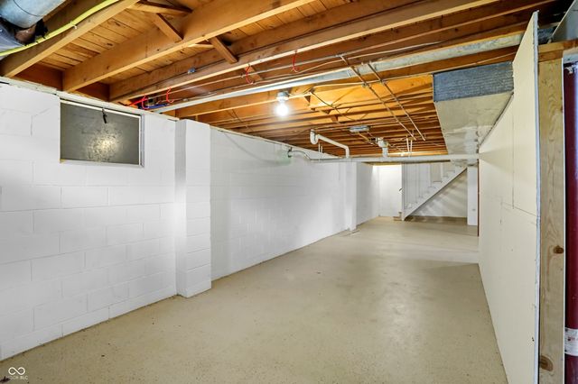 4950 Walker Street, Greenwood, IN 46143