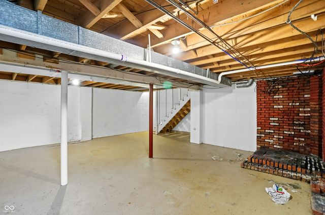 4950 Walker Street, Greenwood, IN 46143